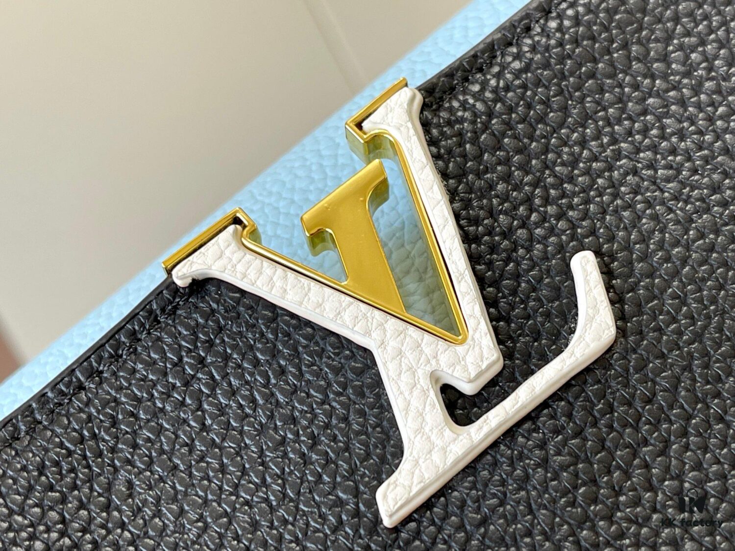 693083976e68136f4d9a7e74 Upgraded Version 🇫🇷 M57523 M57522 Black and Lake Blue Capucines MM Handbag