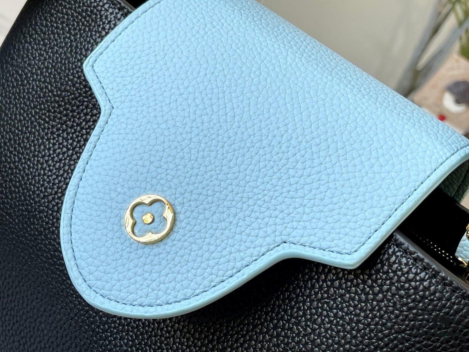 6930839a6e68136f4d9a7e78 Upgraded Version 🇫🇷 M57523 M57522 Black and Lake Blue Capucines MM Handbag