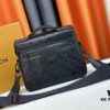693084906e68136f4d9a80d6 Original LV Trail Messenger Bag