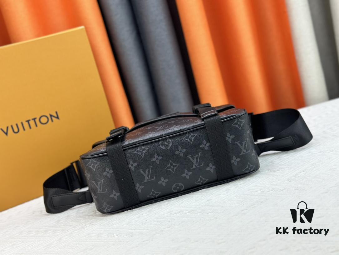 Authentic LV Trail Messenger Bag