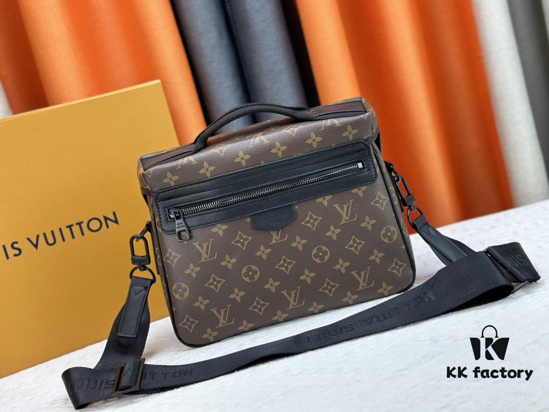 693084986e68136f4d9a80e9 Authentic LV Trail Messenger Bag