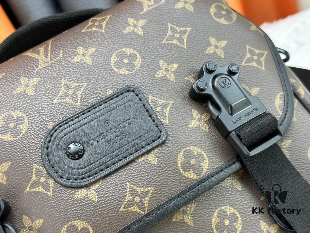 6930849c6e68136f4d9a80f2 Authentic LV Trail Messenger Bag
