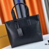 693085186e68136f4d9a81df Upgraded Original M24771 This Pilot Tote Bag from the LV Aerogram Collection is crafted in cowhide leather with a spacious interior, easily accommodating daily essentials. Features an LV-letter leather plaque at the lower left corner and handles that allow for shoulder, cross-body, or handheld carry. Dimensions: 40 x 34 x 12 cm