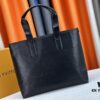 6930851a6e68136f4d9a81e2 Upgraded Original M24771 This Pilot Tote Bag from the LV Aerogram Collection is crafted in cowhide leather with a spacious interior, easily accommodating daily essentials. Features an LV-letter leather plaque at the lower left corner and handles that allow for shoulder, cross-body, or handheld carry. Dimensions: 40 x 34 x 12 cm