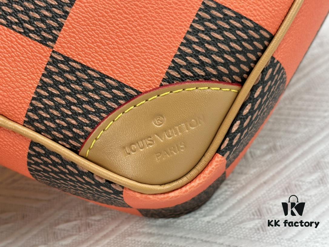 693085406e68136f4d9a823d M40562 LV Square Bag Louis Vuitton 2024 Men's Spring-Summer Collection Advertising Campaign