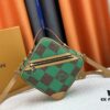 693085466e68136f4d9a8248 M40562 LV Square Bag Louis Vuitton 2024 Men's Spring-Summer Collection Campaign
