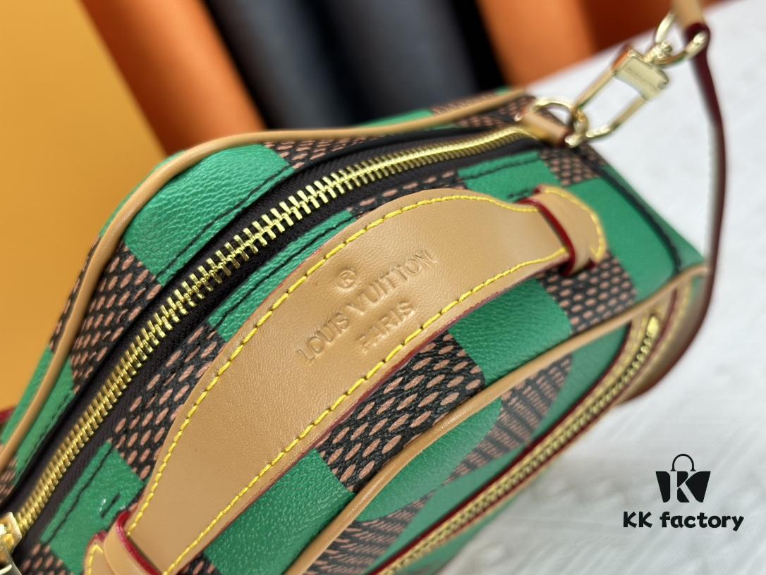 693085486e68136f4d9a824e M40562 LV Square Bag Louis Vuitton 2024 Men's Spring-Summer Collection Campaign