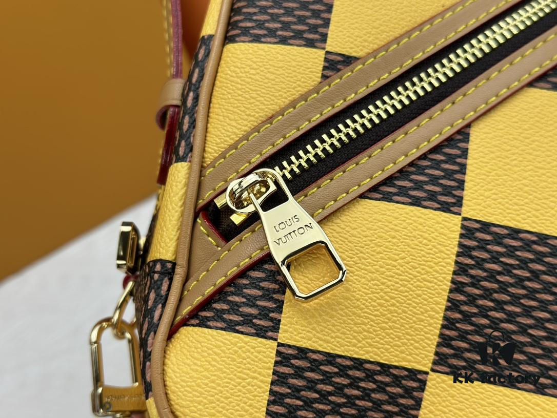 6930854c6e68136f4d9a8258 M40562 Lv Square Bag Louis Vuitton 2024 Men's Spring-Summer Collection Campaign
