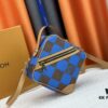 6930854f6e68136f4d9a825d M40562 LV Square Bag Louis Vuitton 2024 Men's Spring-Summer Collection Campaign