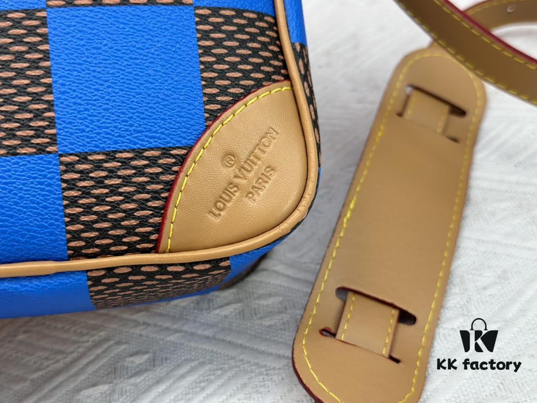 693085516e68136f4d9a8263 M40562 LV Square Bag Louis Vuitton 2024 Men's Spring-Summer Collection Campaign