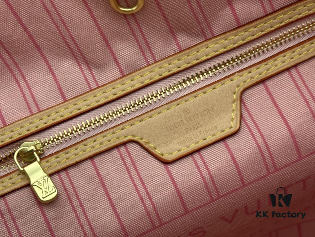 693085606e68136f4d9a8286 Monogram Tote MM Handbag with Monochrome Stripes and LVs on Pink Background