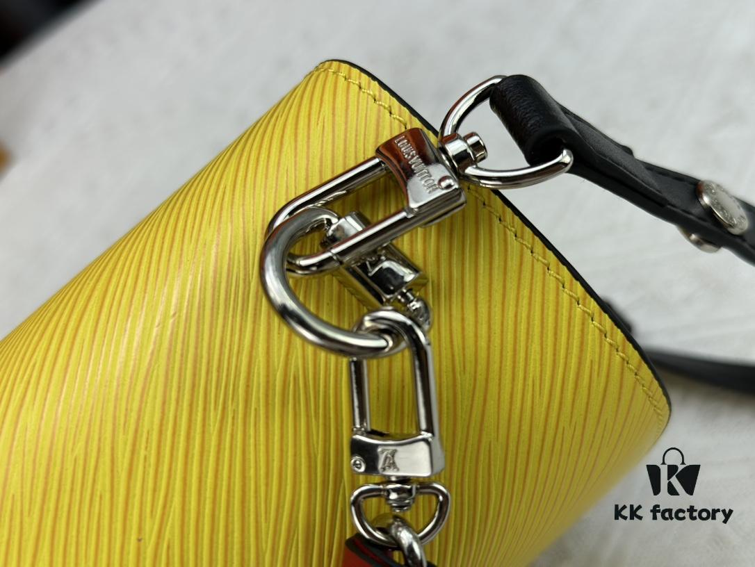6930856e6e68136f4d9a82a9 Exclusive Background LV's Latest and Hottest Twist Denim Medium Bag Shipment, Fan Bingbing Same Style, New Model TWIST 50273, 50272