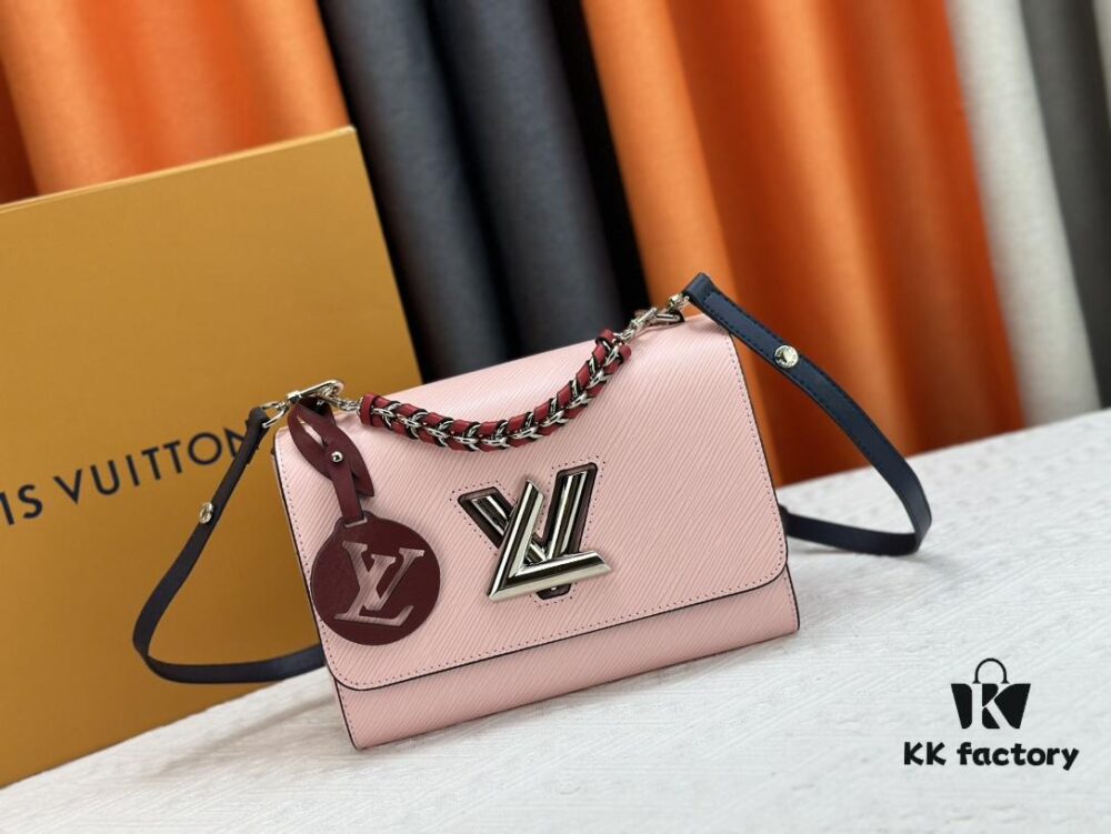 693085776e68136f4d9a82be LV's Latest and Hottest Twist Denim Medium Bag Shipped – Model Worn by Fan Bingbing, New Model TWIST 50273, 50272