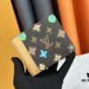 6930862a6e68136f4d9a846c M83334 Coffee-Colored Short Wallet