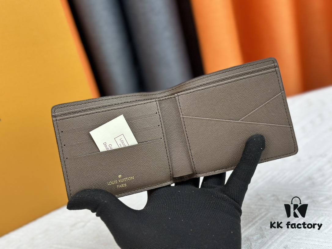 6930862d6e68136f4d9a8473 M83334 Coffee-Colored Short Wallet