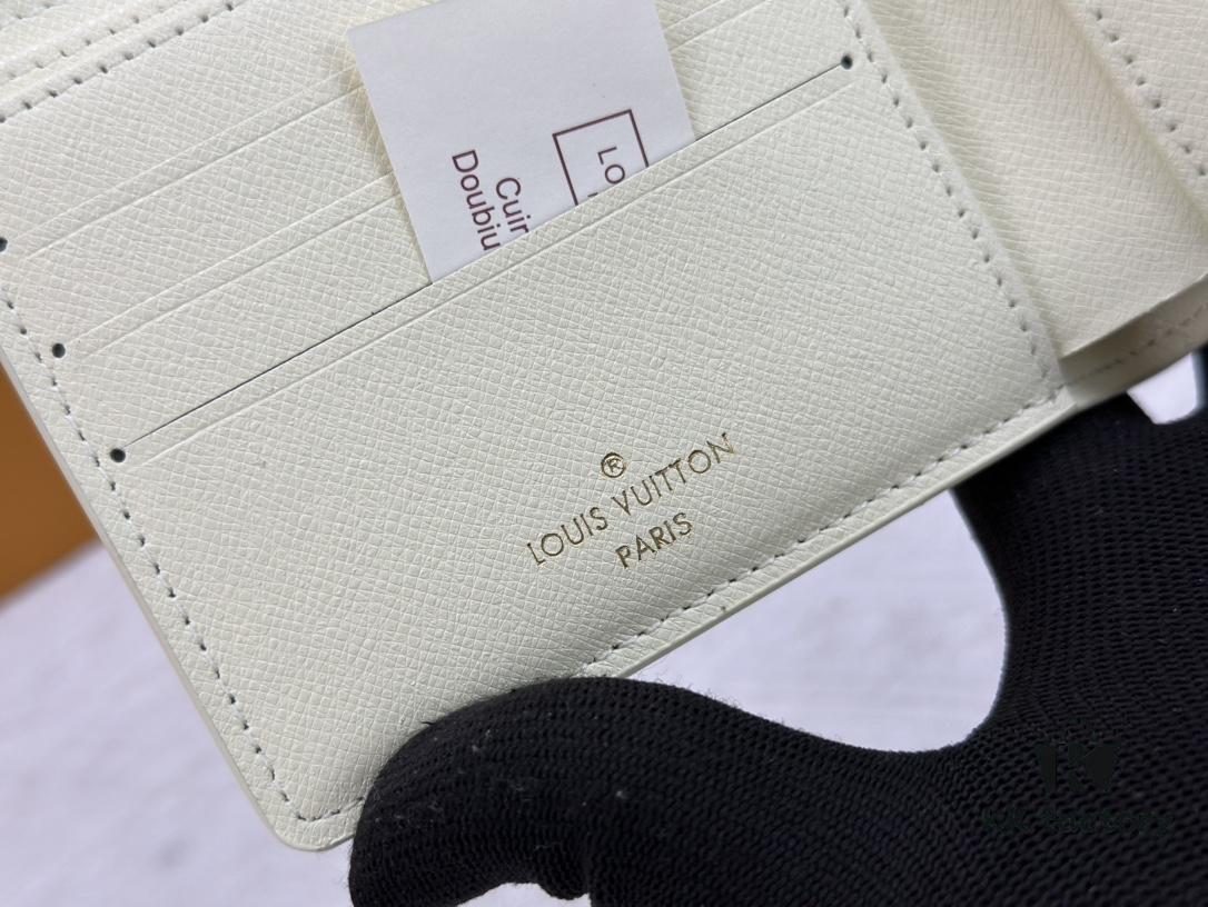 M83334 Beige and Multicolor Multiple Wallet