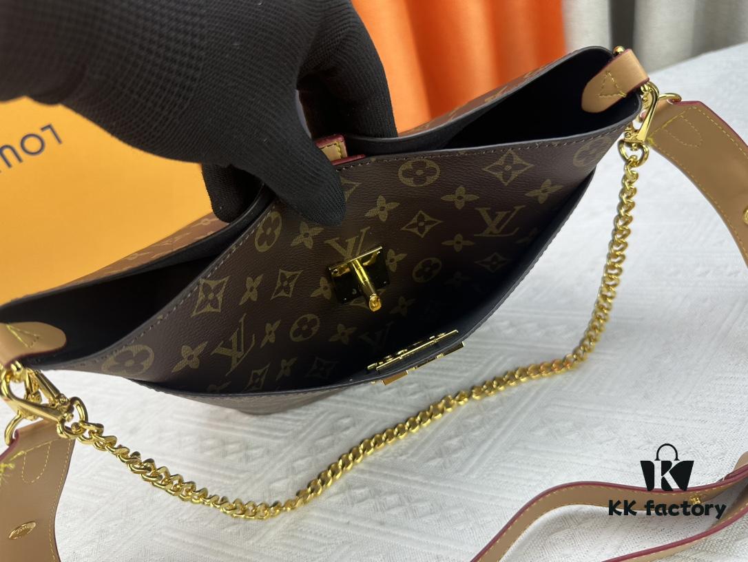 693086386e68136f4d9a848e M24638 White M24006 Black M24165 Caramel Lock and Walk Bucket Bag