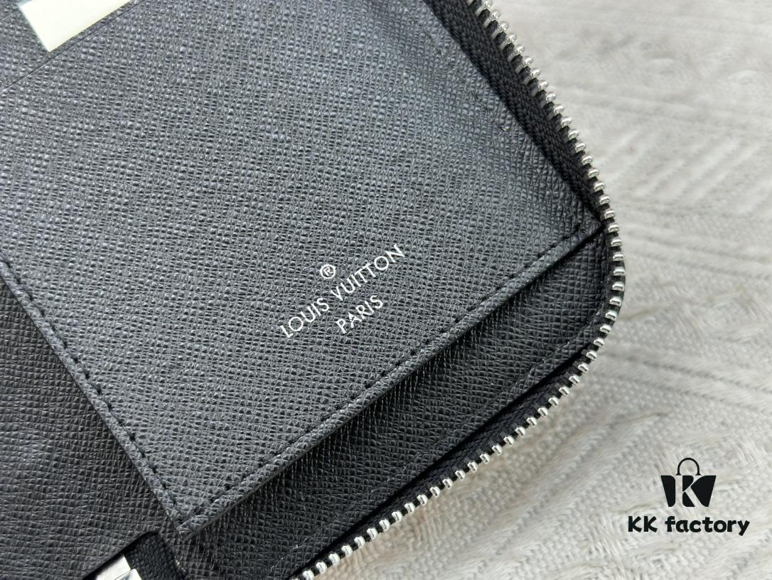 693086506e68136f4d9a84c5 LV Wallet 63095 Black Ombré Men's Vertical Zip Wallet
