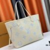 693086df6e68136f4d9a8614 NEVERFULL MM Tote Bag M45684 M45685 M40995 (Embossed) Monogram Montana Leather Handbag in Pink with Cream Stripes