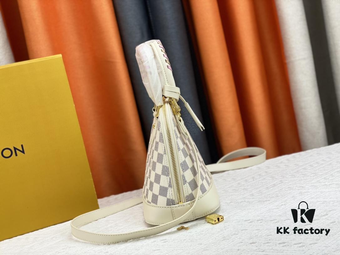 693086e96e68136f4d9a862b Upgraded Original Version Exclusive Real Shot 2022 New Style Shell Checkered White Woven Wrist Bag N45294 M53152