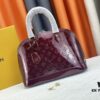 693086ff6e68136f4d9a8660 Authentic Exclusive Real Photo Background! M54395, M54785, 54786 This avant-garde and modern Tote Miroir Clutch Bag made from smooth patent calf leather. 💁🏻 Oversized LV letter print, bold silhouette lines, unique design pairing, comes with a detachable new-style shoulder strap! Size: Large 32.0×25.0×16.0cm, Small 25×17.5×11.5cm