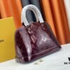 693086ff6e68136f4d9a8661 Authentic Exclusive Real Photo Background! M54395, M54785, 54786 This avant-garde and modern Tote Miroir Clutch Bag made from smooth patent calf leather. 💁🏻 Oversized LV letter print, bold silhouette lines, unique design pairing, comes with a detachable new-style shoulder strap! Size: Large 32.0×25.0×16.0cm, Small 25×17.5×11.5cm