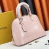693087036e68136f4d9a866a Authentic Exclusive Photo Background! M54395, M54785, 54786 This avant-garde and modern Tote Miroir Clutch made from smooth patent calf leather. 💁🏻 Oversized LV letter print, bold silhouette lines, unique design pairing, features a detachable new-style shoulder strap!