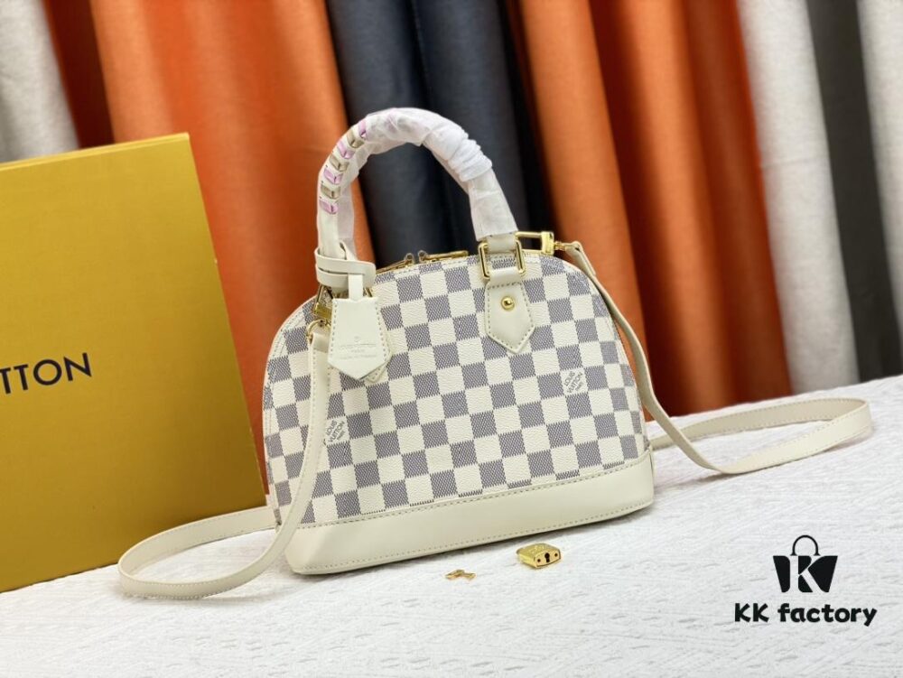 693087046e68136f4d9a866e Upgraded Original Version Exclusive Real Shot 2022 New Style Shell Checkered White Woven Wrist Bag N45294 M53152