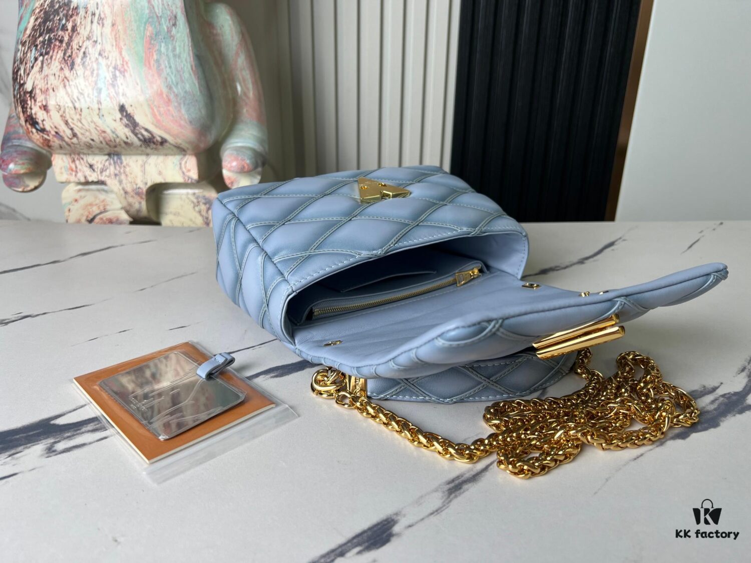 6930870e6e68136f4d9a8681 Top-tier Original Order Exclusive Real-shot M24186 M22891 Light Blue Full Leather Quilted Chain Bag Series GO-14 Teist Medium Handbag M22890