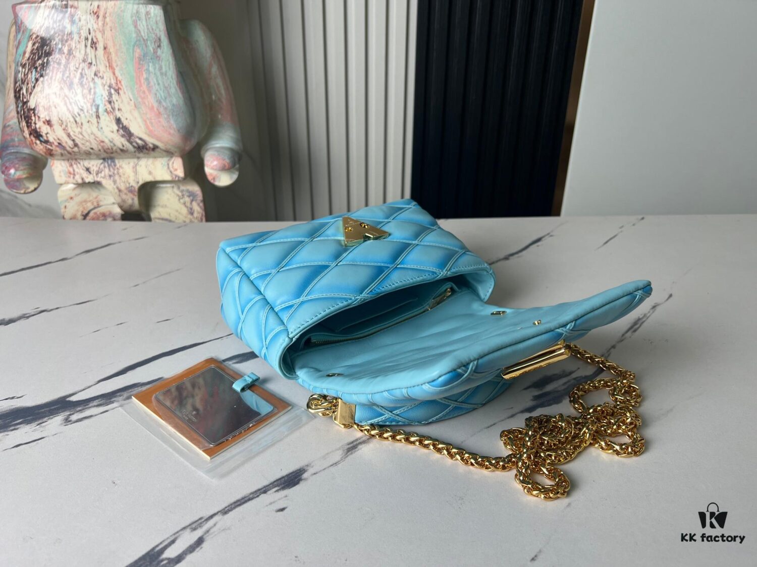 6930871b6e68136f4d9a8699 Top-tier Original Design Exclusive Real-shot M24165 M22891 Aqua Blue Full Leather Quilted Chain Bag Series GO-14 Teist Medium Handbag M22890