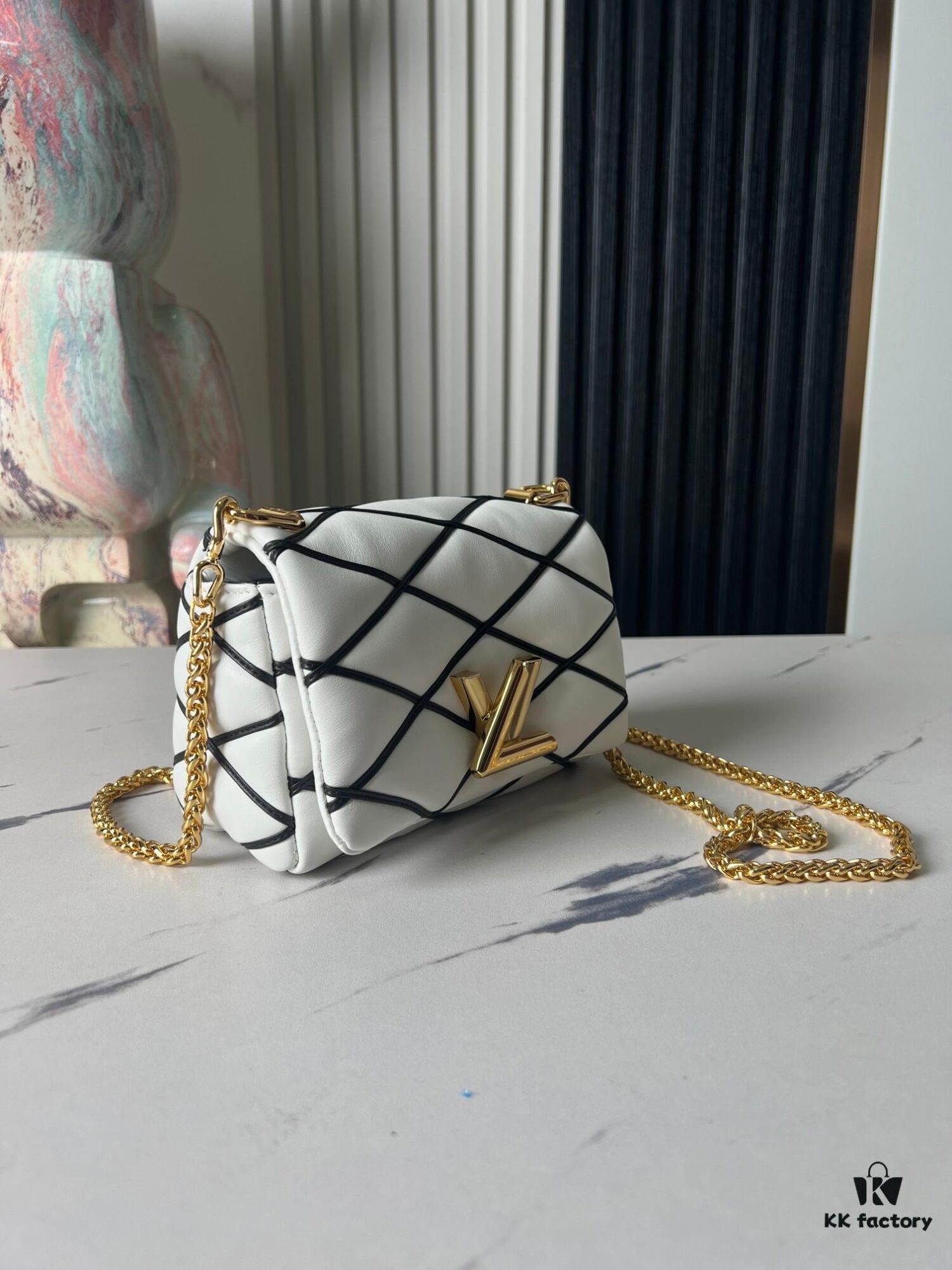 693087456e68136f4d9a86e0 Top-tier Original Order Exclusive Real Photos M23762 White M23625 M82752 Full Leather Chain Bag Series PICO GO-14 Handbag