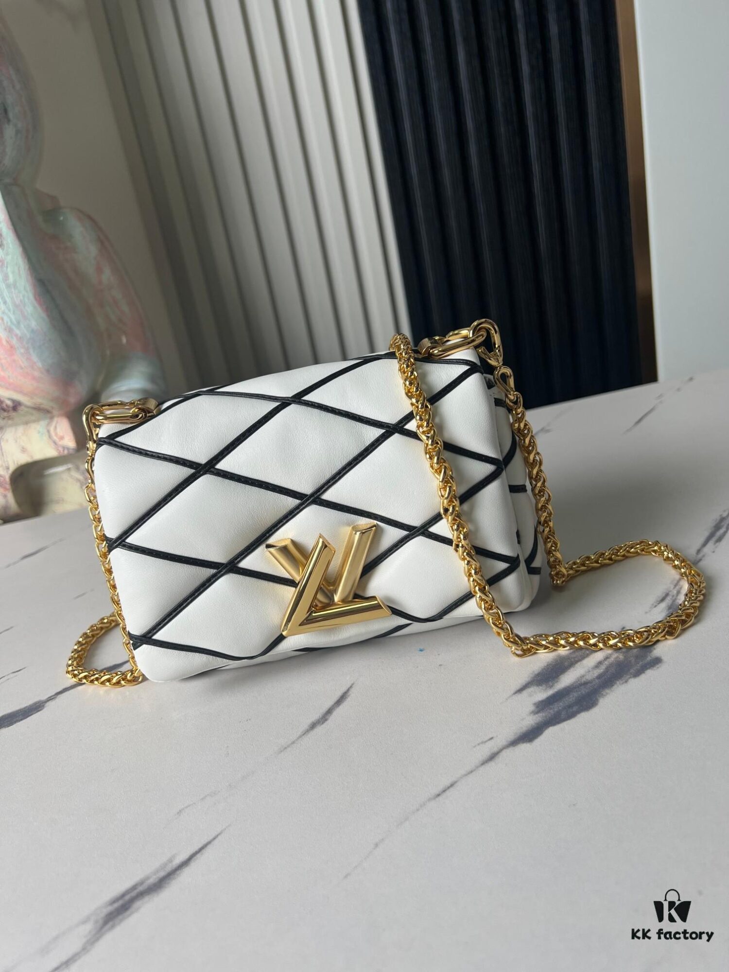 693087466e68136f4d9a86e2 Top-tier Original Order Exclusive Real Photos M23762 White M23625 M82752 Full Leather Chain Bag Series PICO GO-14 Handbag