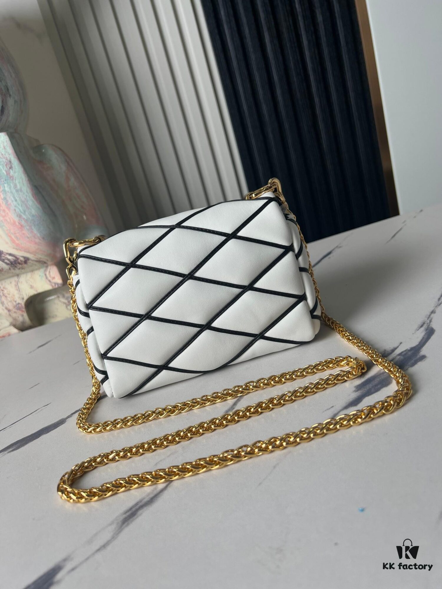 693087466e68136f4d9a86e3 Top-tier Original Order Exclusive Real Photos M23762 White M23625 M82752 Full Leather Chain Bag Series PICO GO-14 Handbag