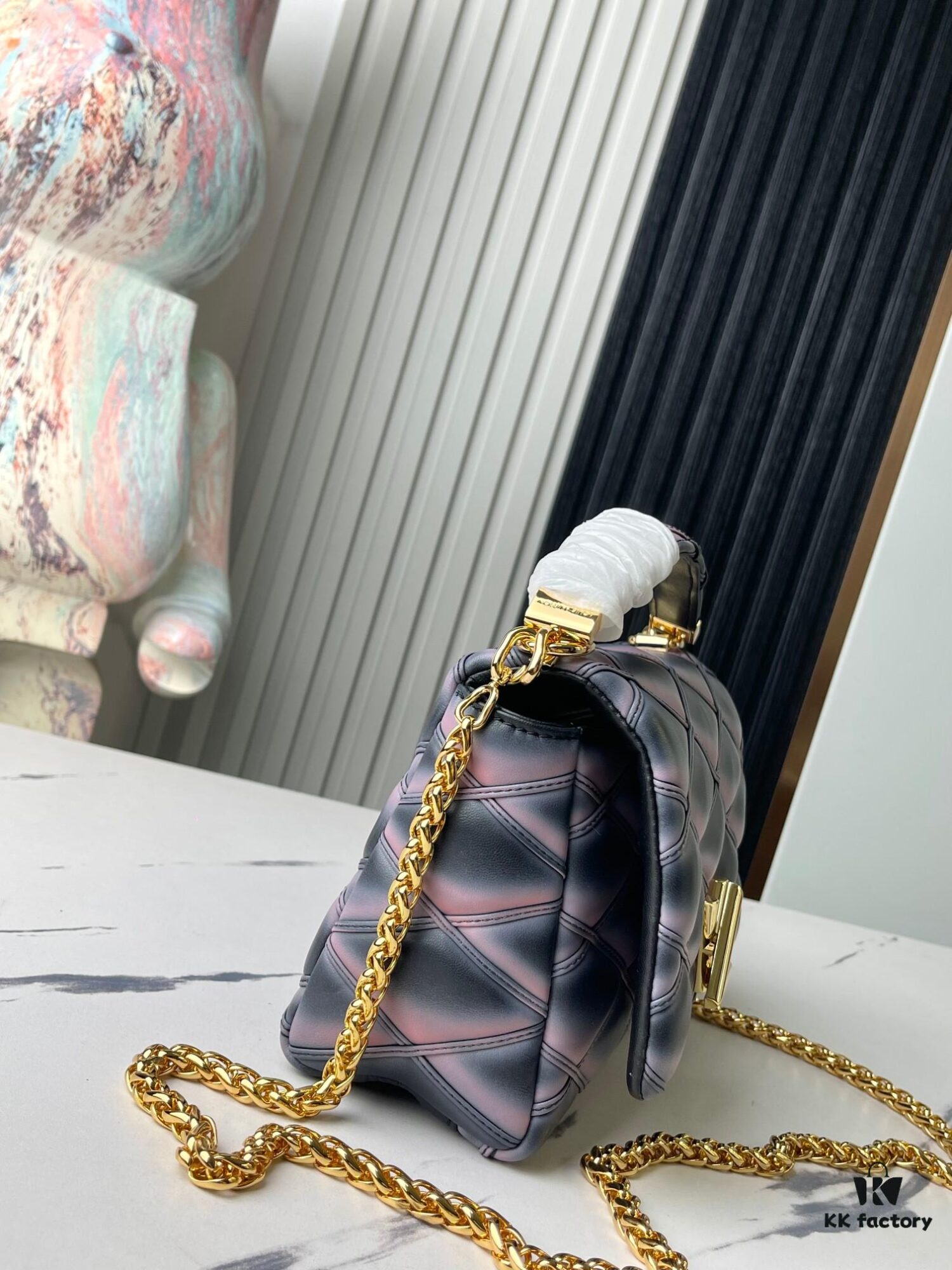693087506e68136f4d9a86f3 Top Quality Original Design Exclusive Real Shot M23569 M22891 Black Gradient Full Leather Diamond Quilted Chain Bag Series GO-14 Teist Medium Handbag M22890