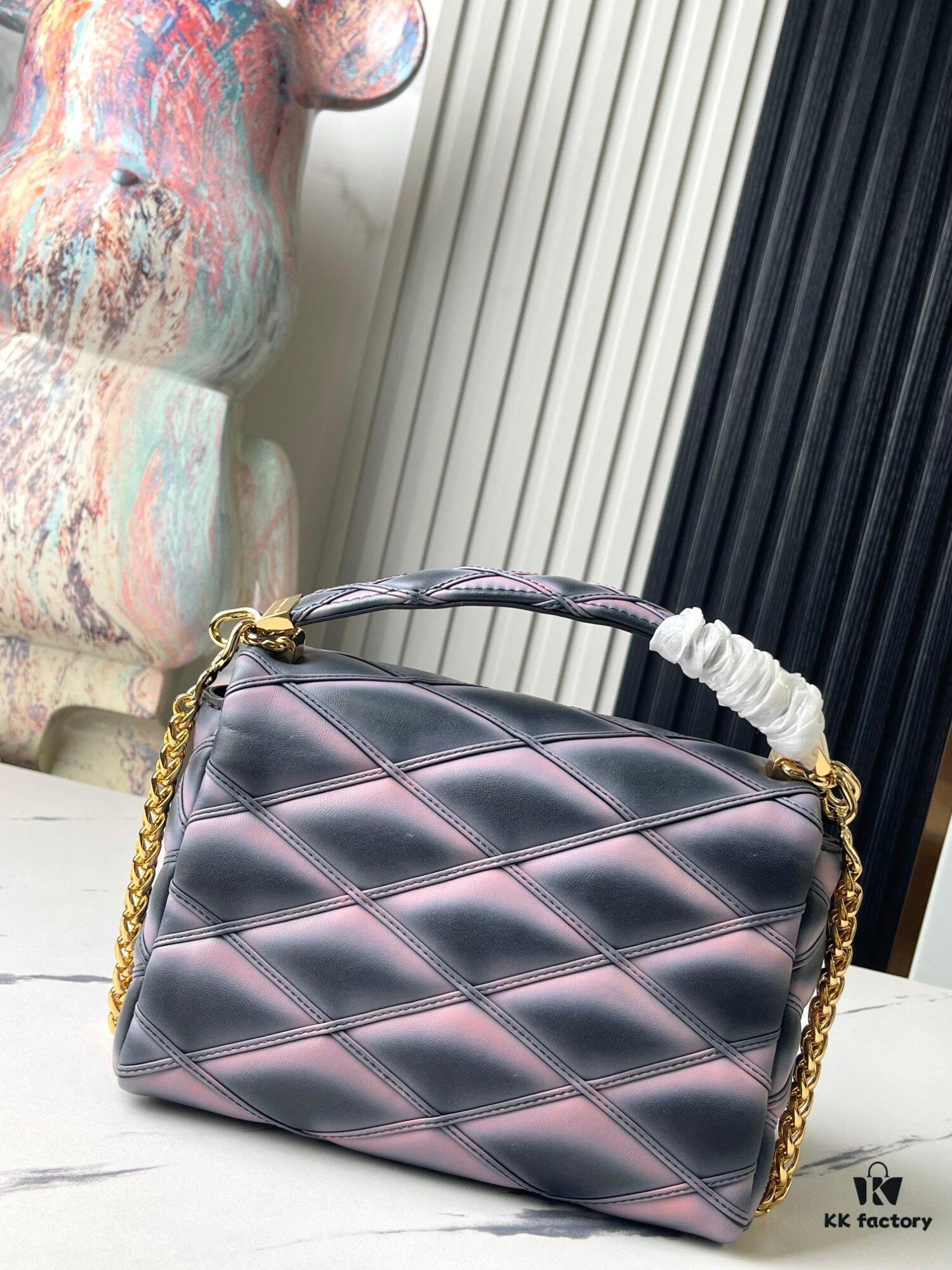 693087516e68136f4d9a86f6 Top Quality Original Design Exclusive Real Shot M23569 M22891 Black Gradient Full Leather Diamond Quilted Chain Bag Series GO-14 Teist Medium Handbag M22890