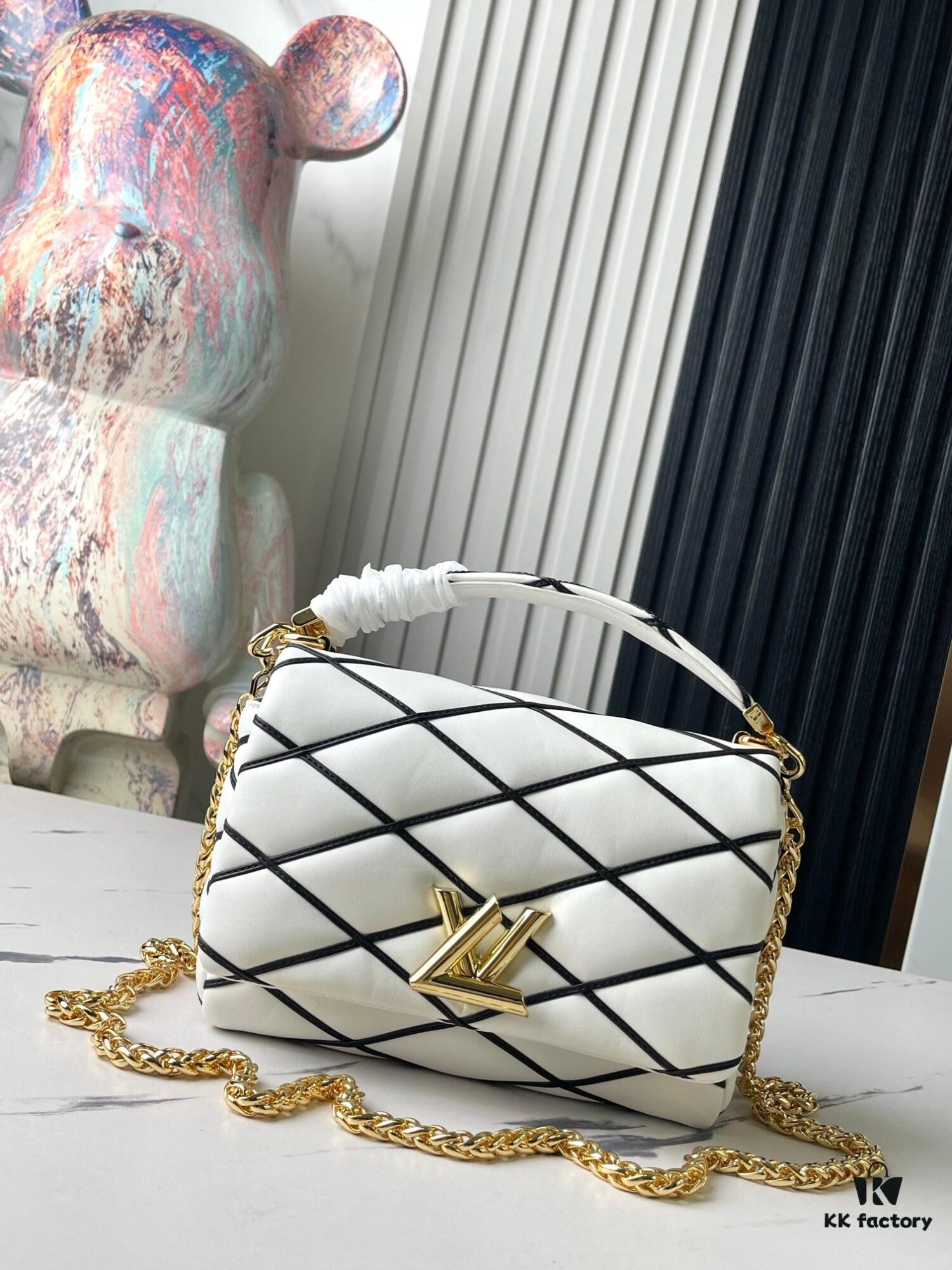 6930875a6e68136f4d9a8704 Top-tier Original Order, Exclusive Real Photography: M22890 White Full Leather Quilted Chain Bag Series GO-14 Teist Medium Handbag M22891