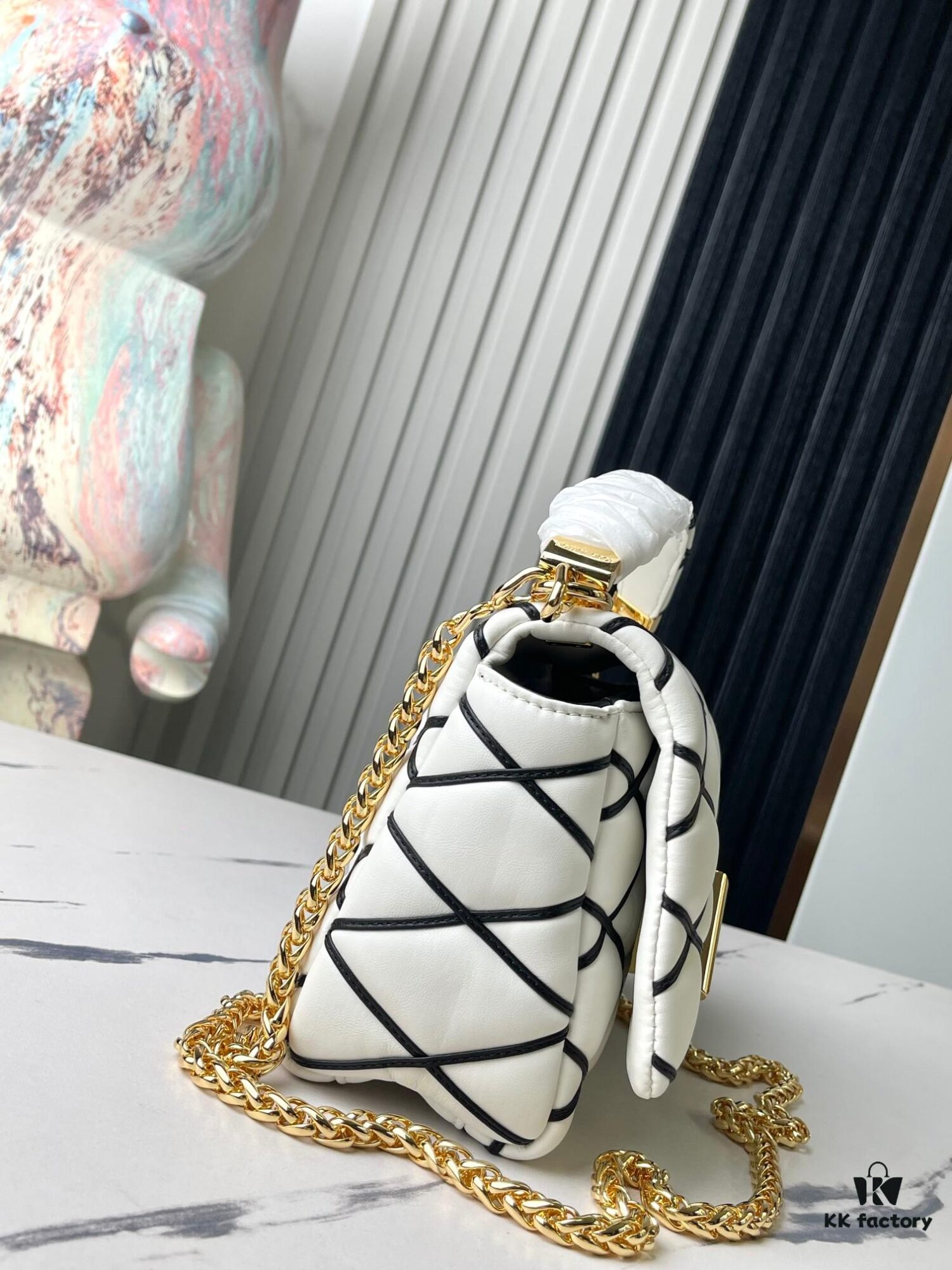 6930875b6e68136f4d9a8705 Top-tier Original Order, Exclusive Real Photography: M22890 White Full Leather Quilted Chain Bag Series GO-14 Teist Medium Handbag M22891