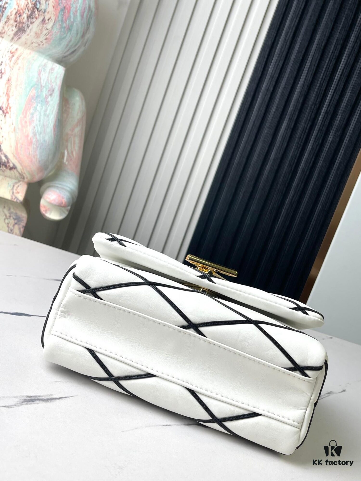 6930875c6e68136f4d9a8707 Top-tier Original Order, Exclusive Real Photography: M22890 White Full Leather Quilted Chain Bag Series GO-14 Teist Medium Handbag M22891