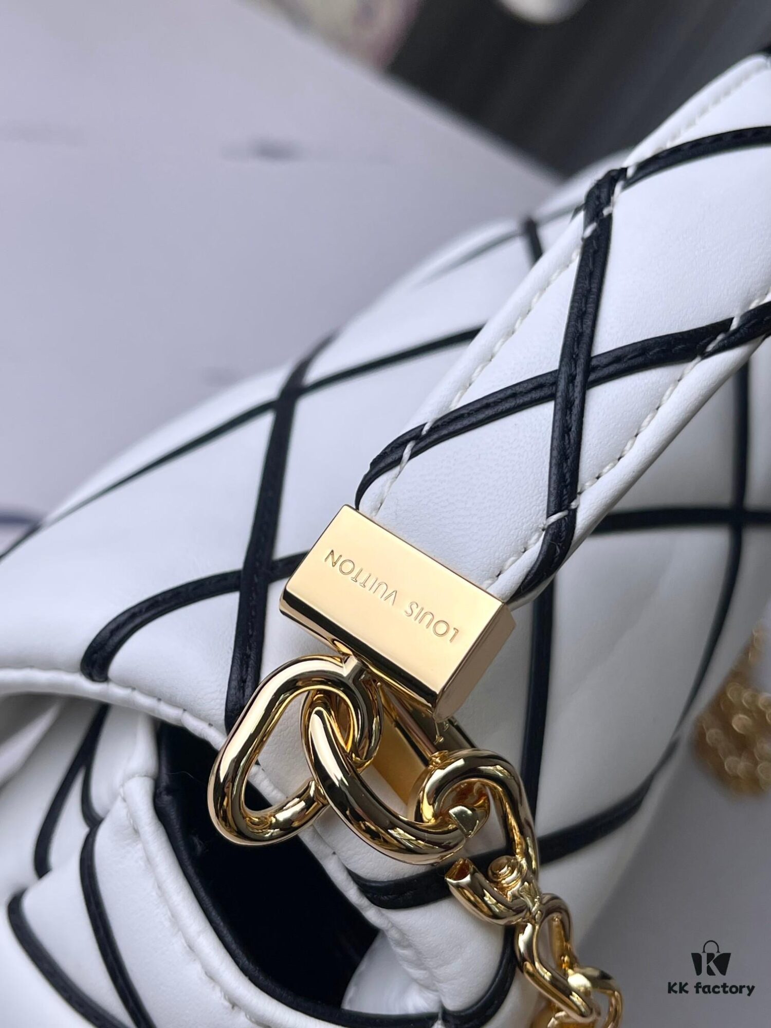 6930875c6e68136f4d9a8708 Top-tier Original Order, Exclusive Real Photography: M22890 White Full Leather Quilted Chain Bag Series GO-14 Teist Medium Handbag M22891
