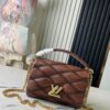 6930875e6e68136f4d9a870d GO-14 Medium Caramel-Colored Bag M22890 from the Full-Grain Quilted Chain Bag Series