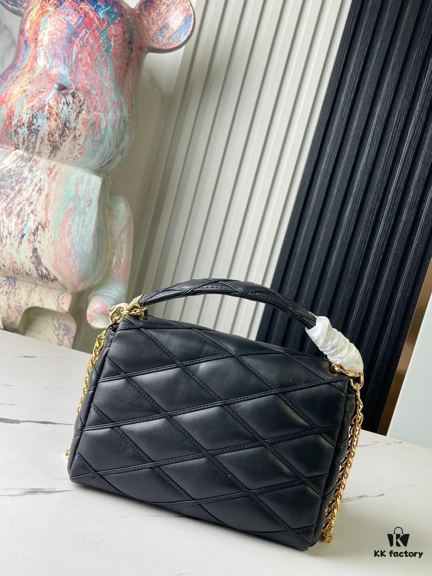 693087656e68136f4d9a8718 Top-tier Original Order Exclusive Real Shot M22891 Black Full Leather Quilted Chain Bag Series GO-14 Teist Medium Handbag M22890