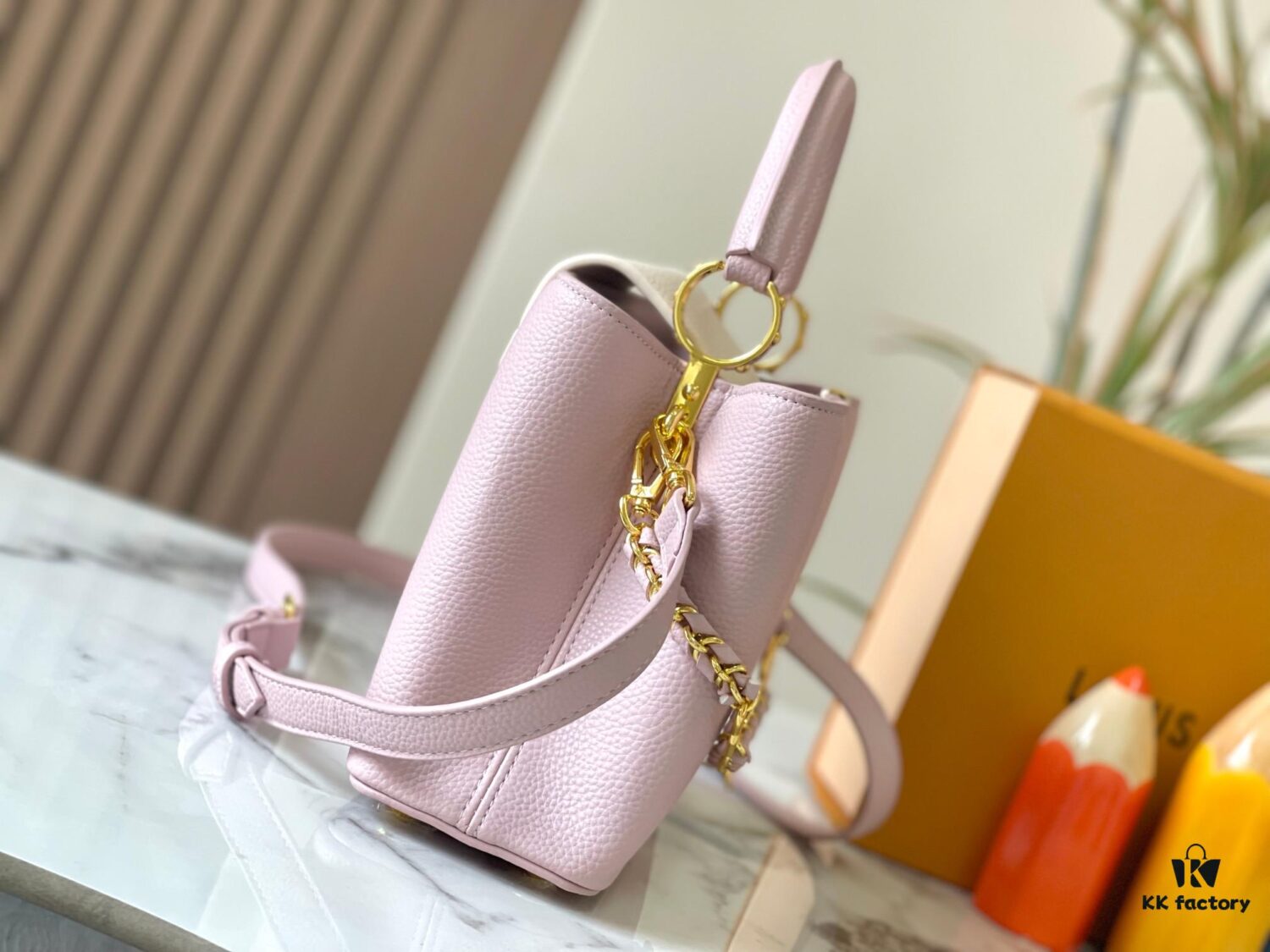 Upgraded M23951 Purple Capucines MM with Lovelock Chain
