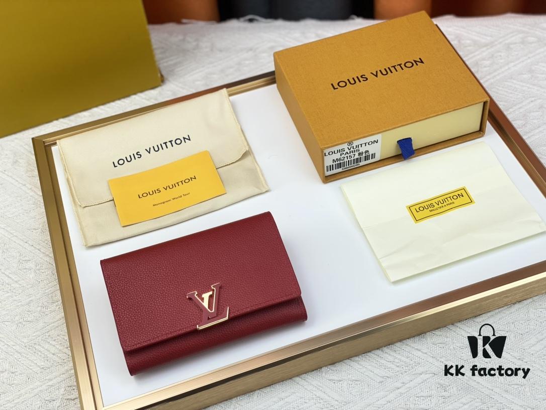 693087fb6e68136f4d9a8846 M62157/62158 Soft Leather Wallet with LV Logo Wrap, Inspired by Iconic Design Lines