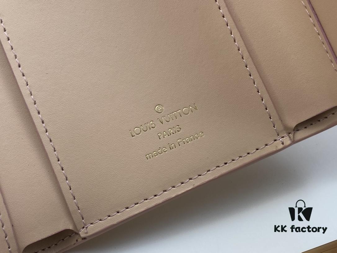 693088006e68136f4d9a8855 M62157/62158 Soft Leather Wallet Inspired by Iconic Design Lines