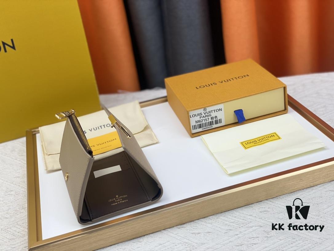 693088026e68136f4d9a885b M62157/62158 Soft Leather Wallet with LV Logo Wrap, Inspired by Iconic Design Lines