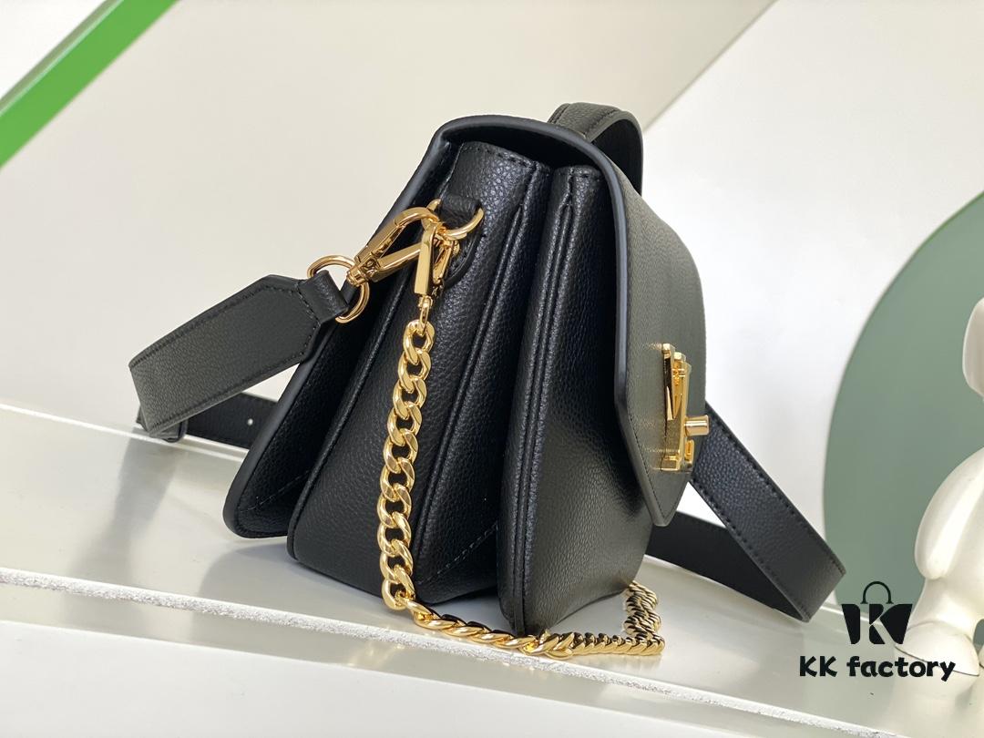 M22952 Brown M22792 Gray M22735 Black Top-Quality Original Surplus Oxford Handbag Made of Soft Grained Leather with Shining Metal Hardware Showcasing Brand Elegance