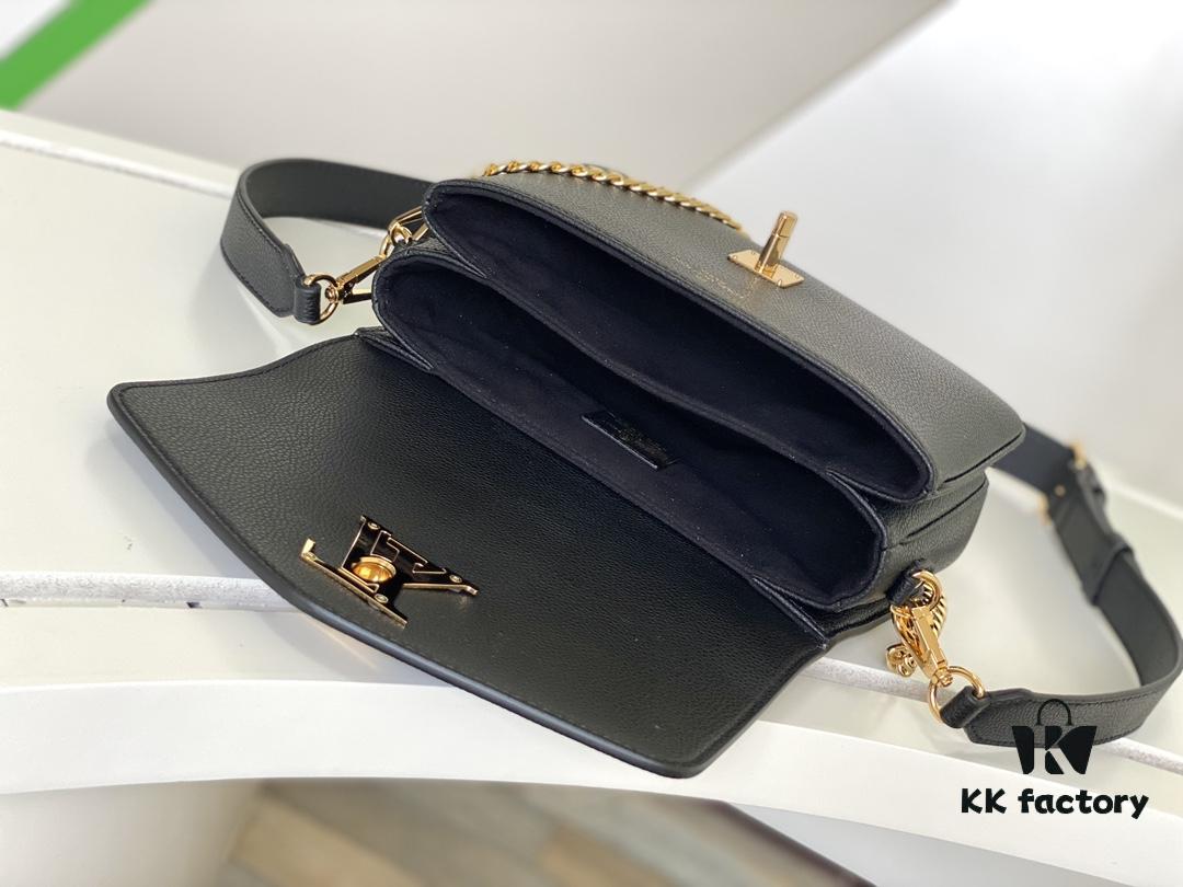 M22952 Brown M22792 Gray M22735 Black Top-Quality Original Surplus Oxford Handbag Made of Soft Grained Leather with Shining Metal Hardware Showcasing Brand Elegance
