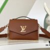 693088076e68136f4d9a8864 M22952 Brown M22792 Gray M22735 Black Top-Quality Original Order Oxford Handbag Crafted from Soft Grained Leather with Eye-Catching Metal Hardware Showcasing Brand Elegance