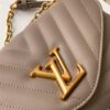 693088186e68136f4d9a8887 LV NEW WAVE Coffee Chain Bag with V-Quilting 58550