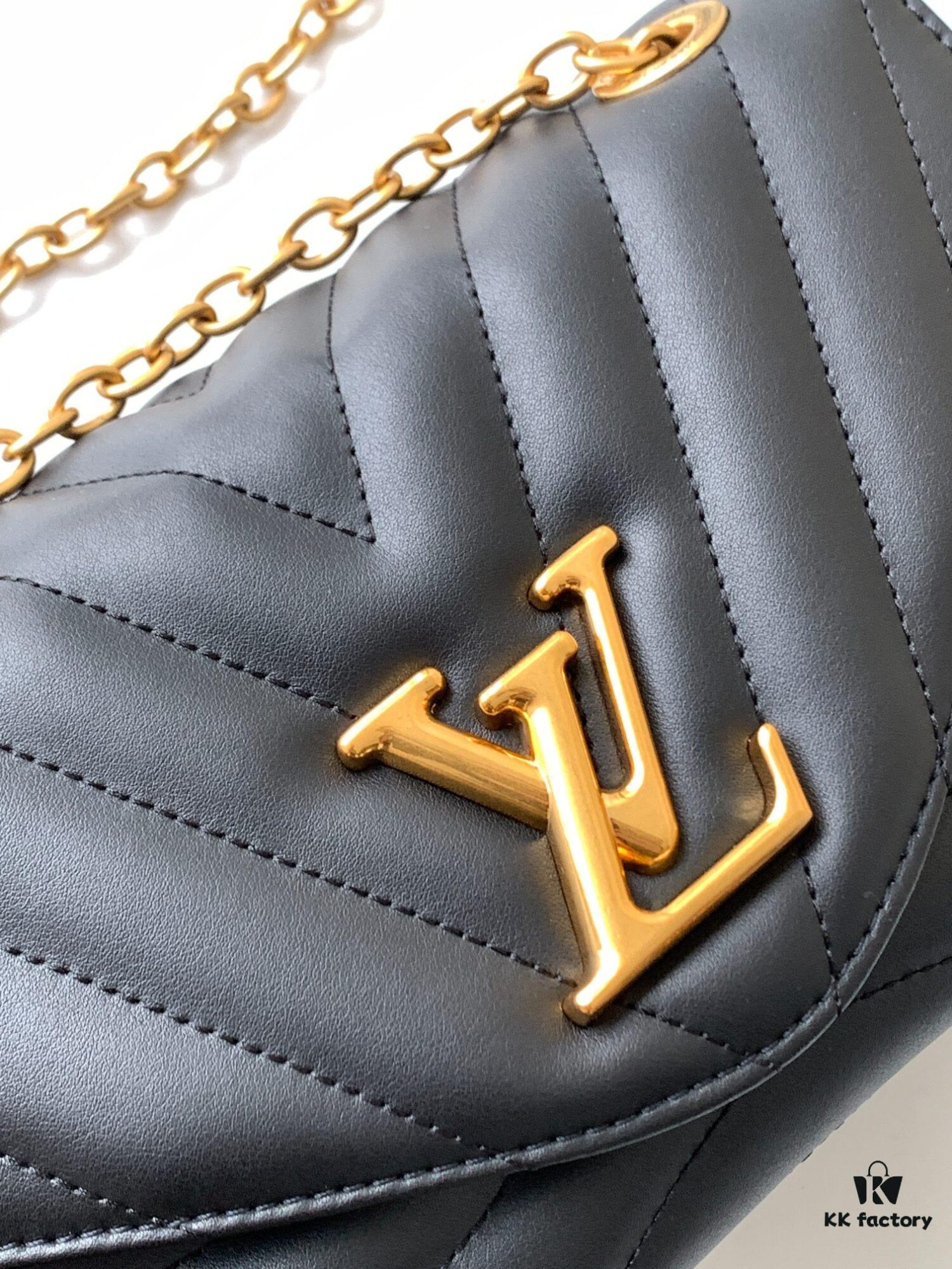 6930881f6e68136f4d9a8894 LV NEW WAVE Chain Bag V-Quilted Handbag 58552 Black 58552 Apricot Yellow 58549 White 58550 Coffee 58664 Green 58553 Rose Red